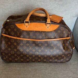 Louis Vuitton Vintage Monogram Duffel Trolley Bag Carry on w/wheels